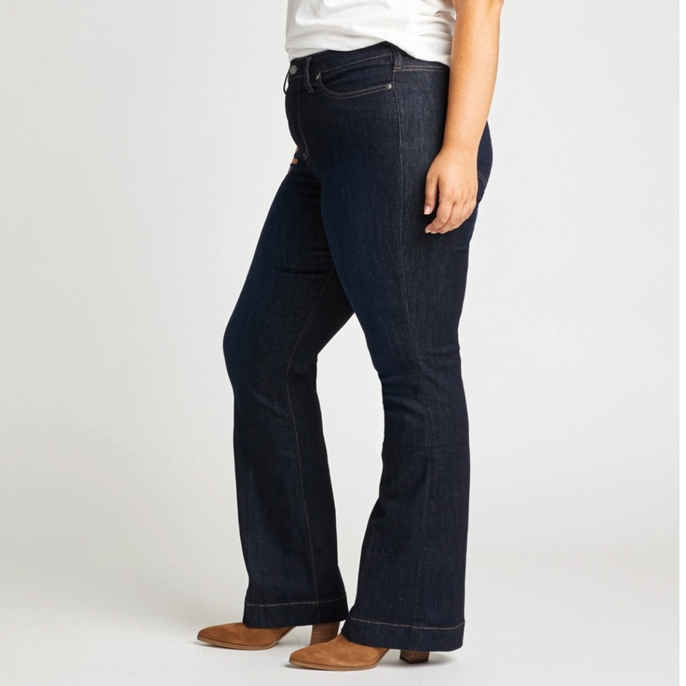 Silver High Note High Rise Trouser Plus size jeans - Picture 3 of 11